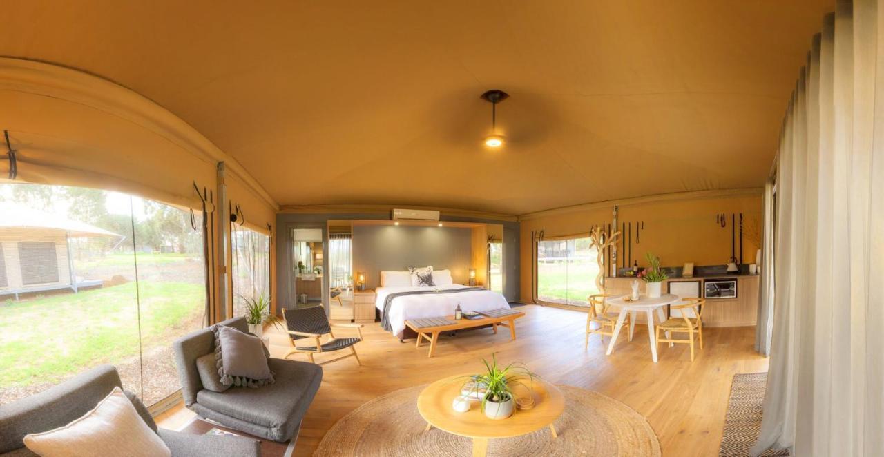 קוואראמופ Olio Bello Lakeside Glamping חדר תמונה